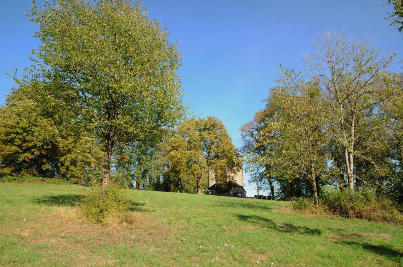 La Tour De Serinchamps Buitenkant foto